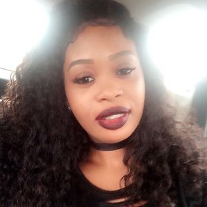 Meet your Posher, Kayon